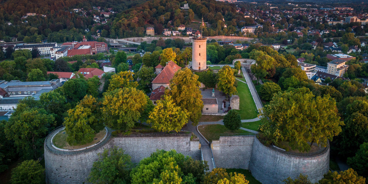 Teutoburger Wald Tourismus / D. Ketz Architecture Building Castle Cityscape Fortress Outdoors Urban