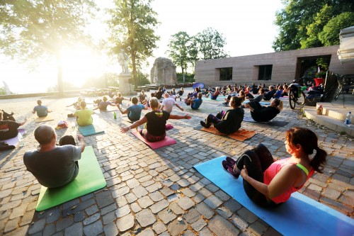 Yoga auf der Sparrenburg Bielefeld