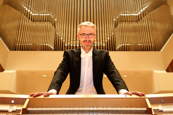 Organist Holger Gehring