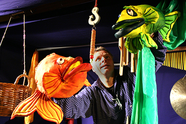Zwei Fische und Schauspieler